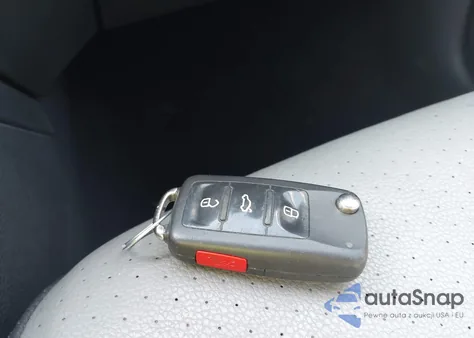 2013 Volkswagen Jetta Hybrid Sel Premium из США, поврежденный, VIN 3VW637AJ6DM300238